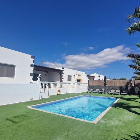 Villa Vinsta Playa Blanca  Buitenkant foto